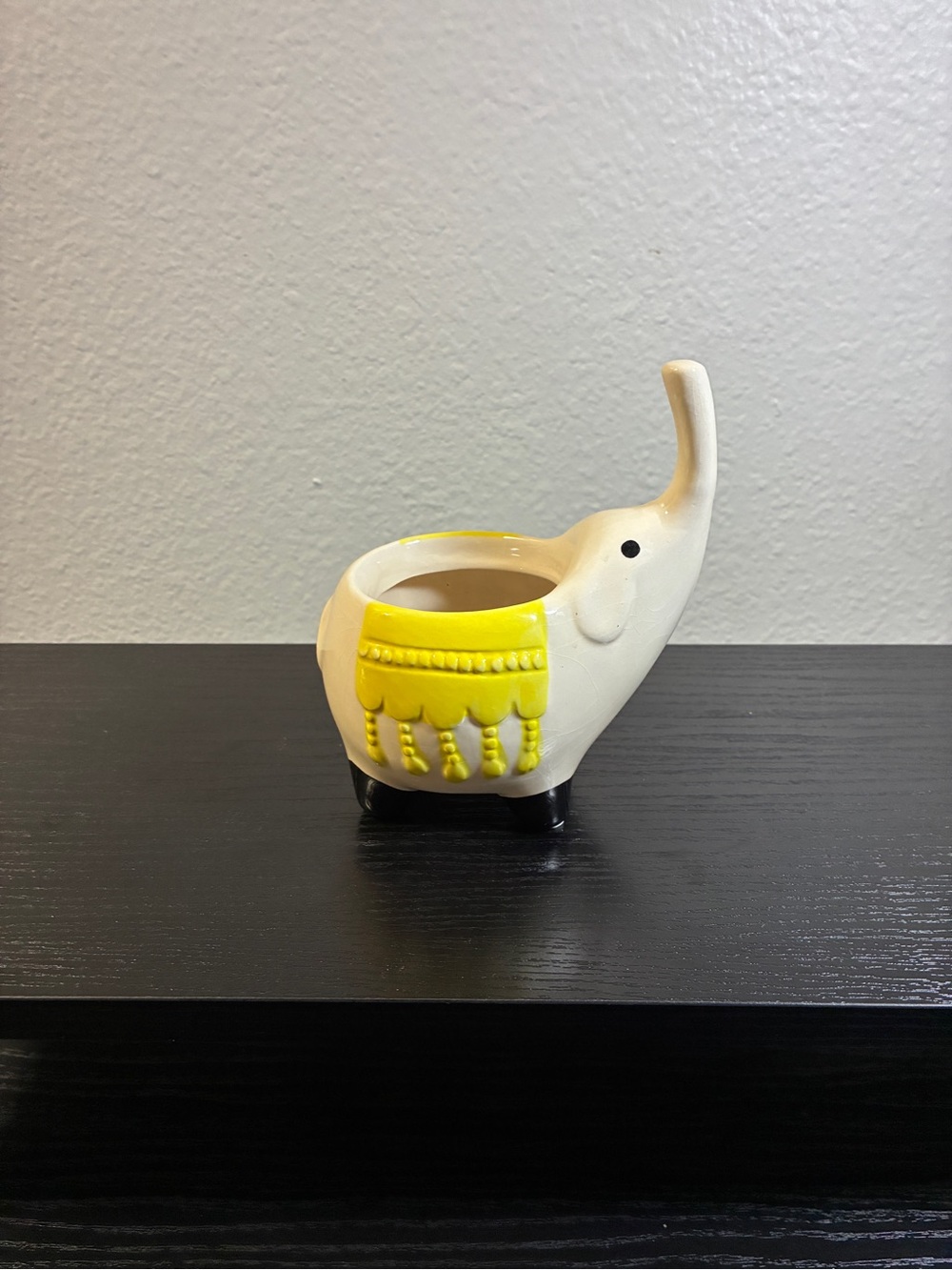 Ceramic Elephant Figurine Planter
Pot White & Yellow Collectible